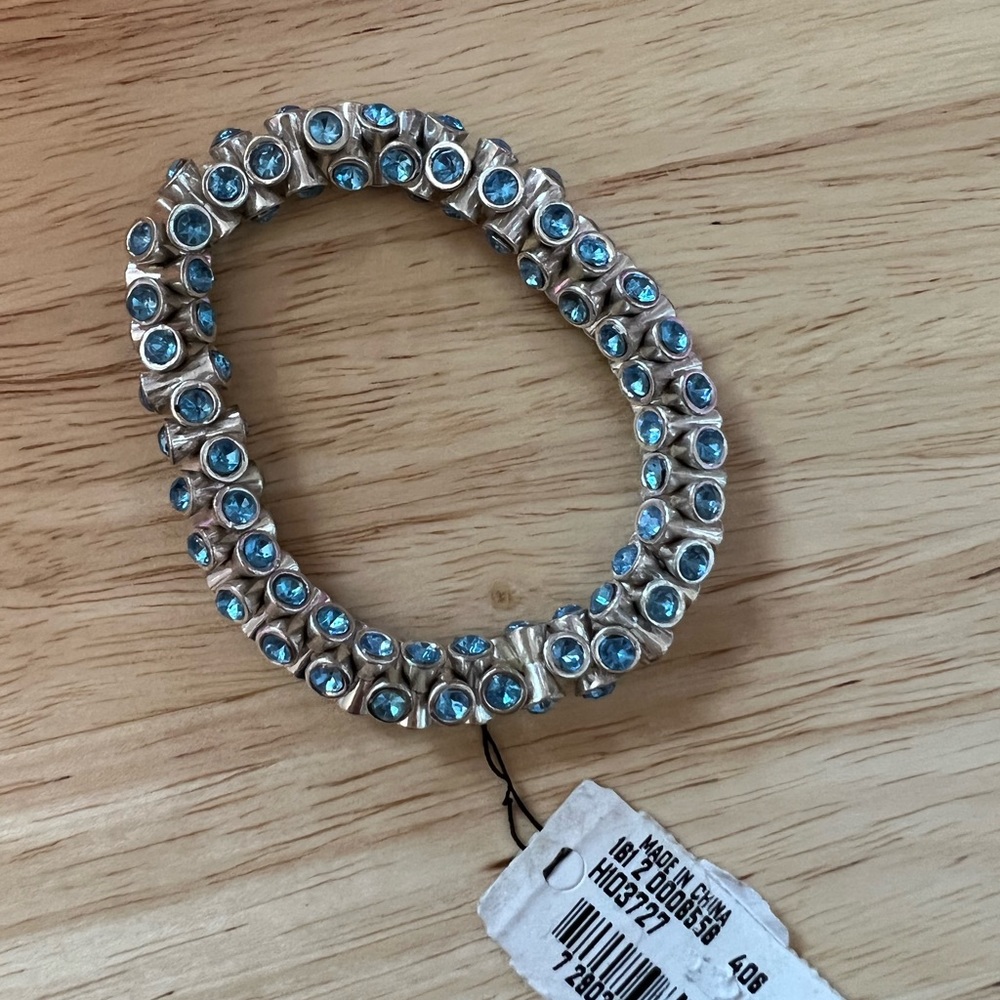 Stretchy bracelet
